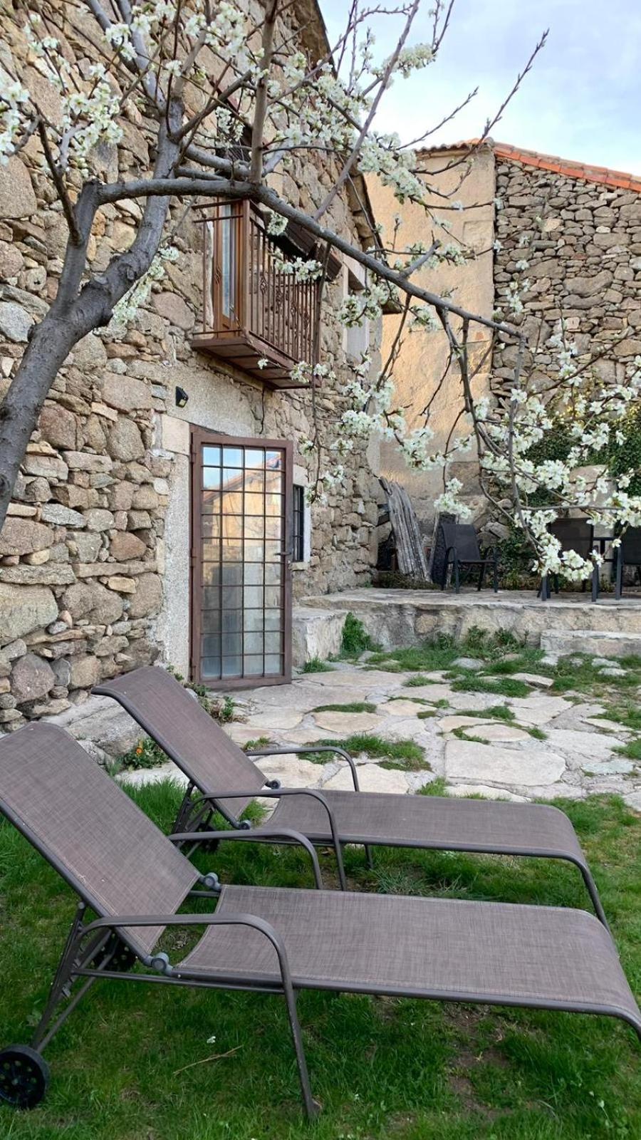 Country house Casa Rural La Casa De Piedra Navarredonda de Gredos