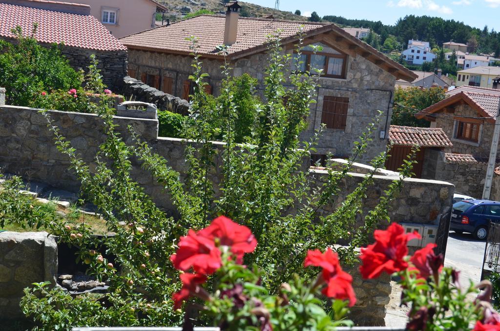 Casa Rural La Casa De Piedra Country house Navarredonda de Gredos